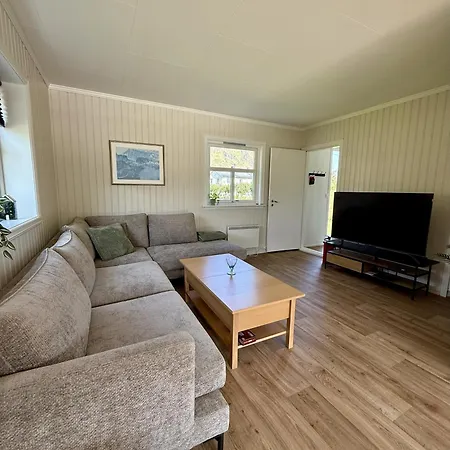 Peaceful Retreat In Lofoten Sennesvik