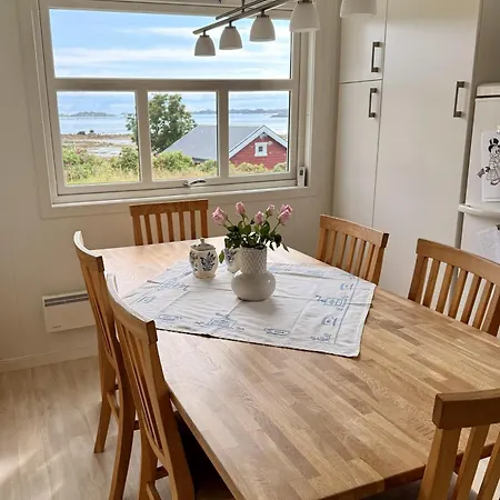 Peaceful Retreat In Lofoten *